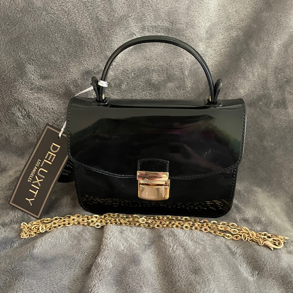 Deluxity Los Angeles Black Handbag with Gold Chain